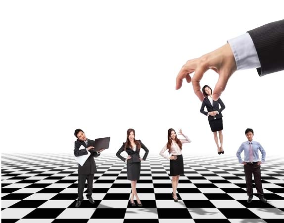 LANZAN UN PLAN PARA HACER MÁS COMPETITIVAS LAS EMPRESAS.